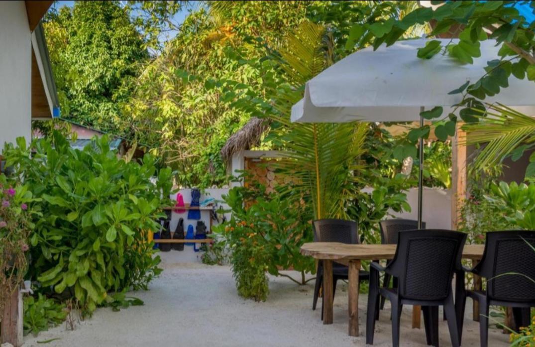 Ukulhas Villa Oceanview Hotel & Spa Экстерьер фото